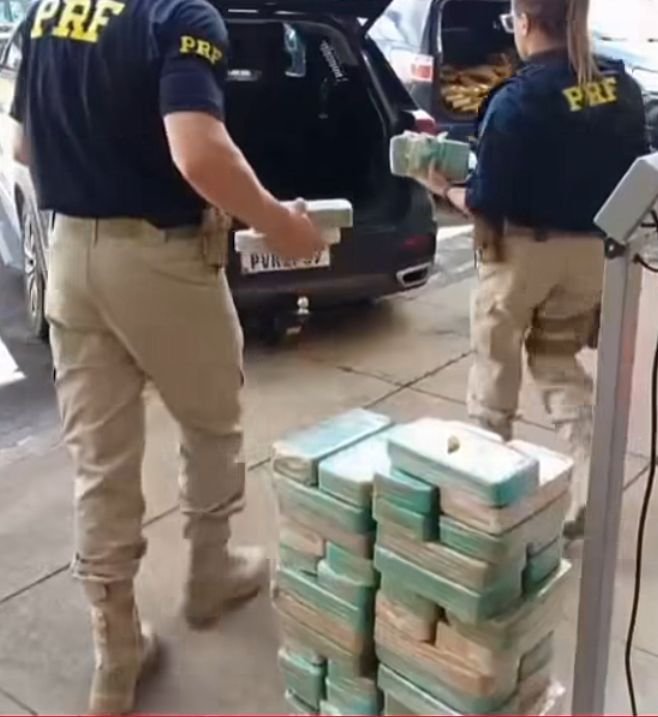 PRF intercepta mais de 175 quilos de entorpecentes ocultos em sucata na BR‑040 em Juiz de Fora