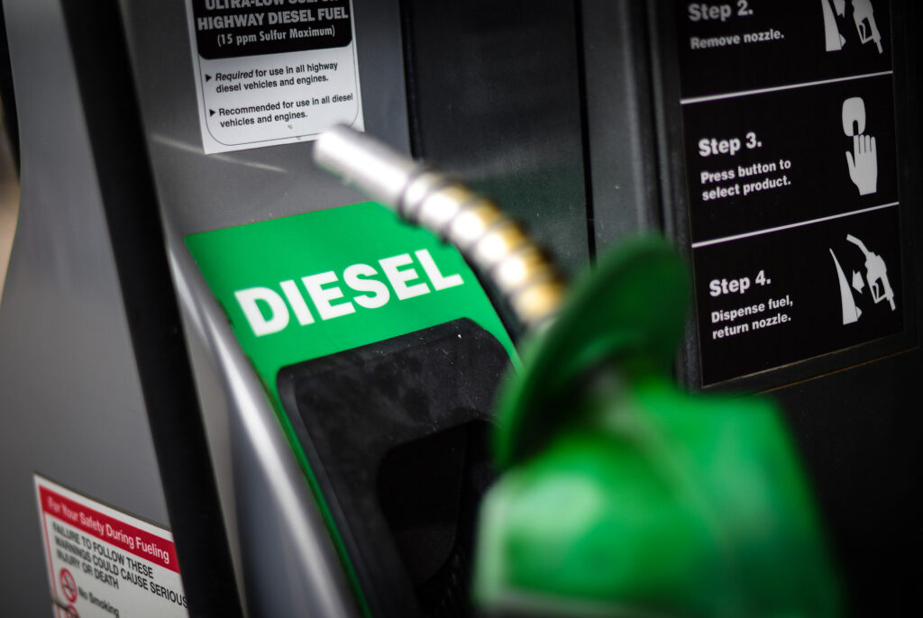 Petrobras reduz preço nominal do diesel, mas valor final permanece inalterado